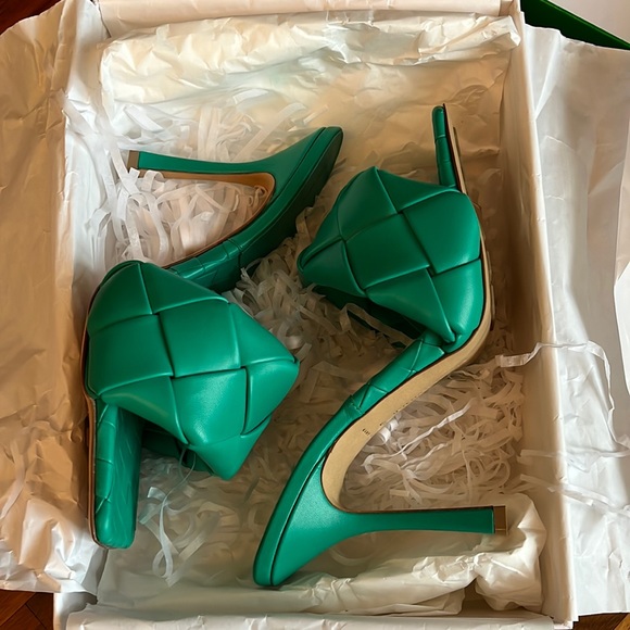 Bottega Veneta Green Quilted Sandals - Picture 4 of 12